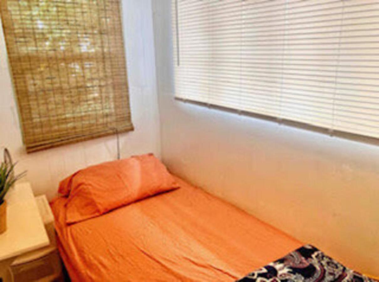 Casa vacanze Skyline Vitali Siesta Couch Quarters In Heart Of Echo Park Dtla Awaits Los Angeles