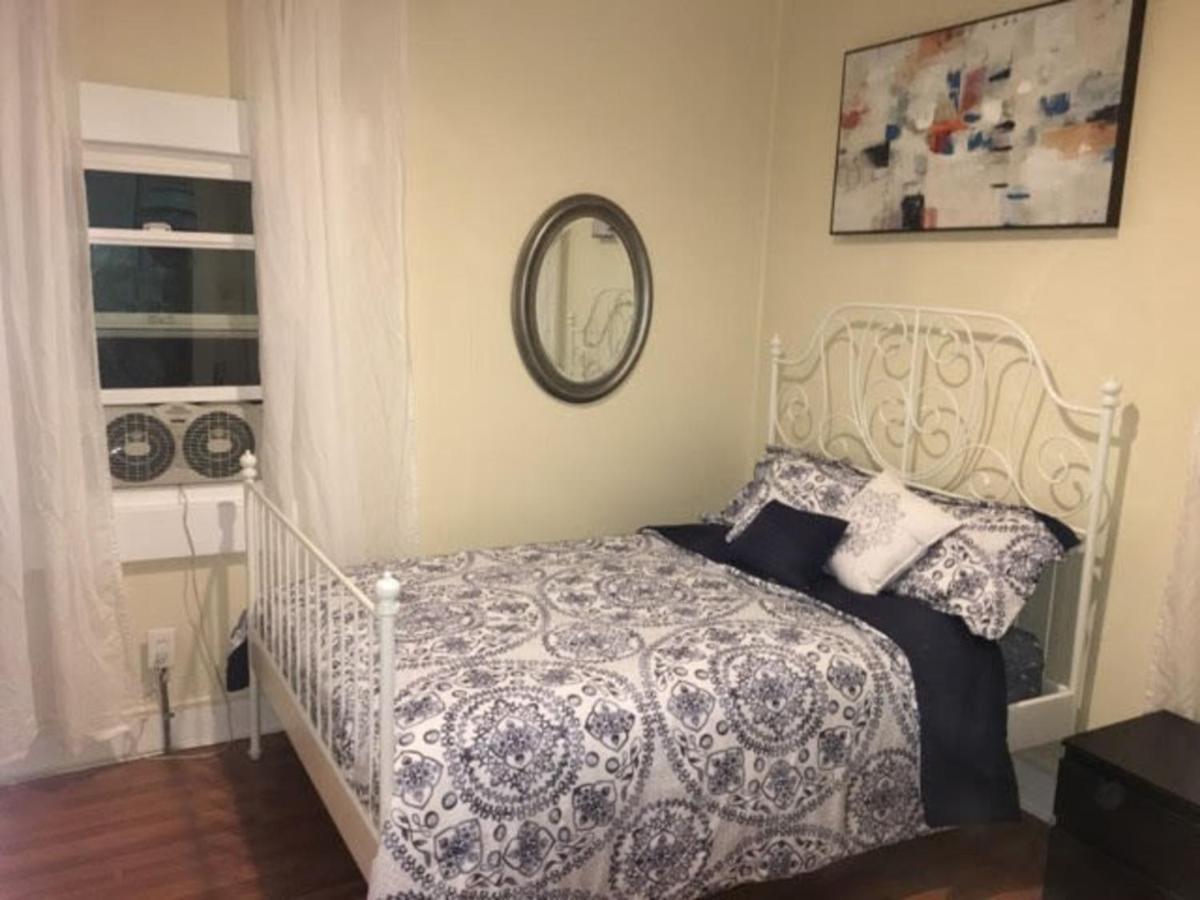 Skyline Vitali Siesta Couch Quarters In Heart Of Echo Park Dtla Awaits Casa vacanze Los Angeles
